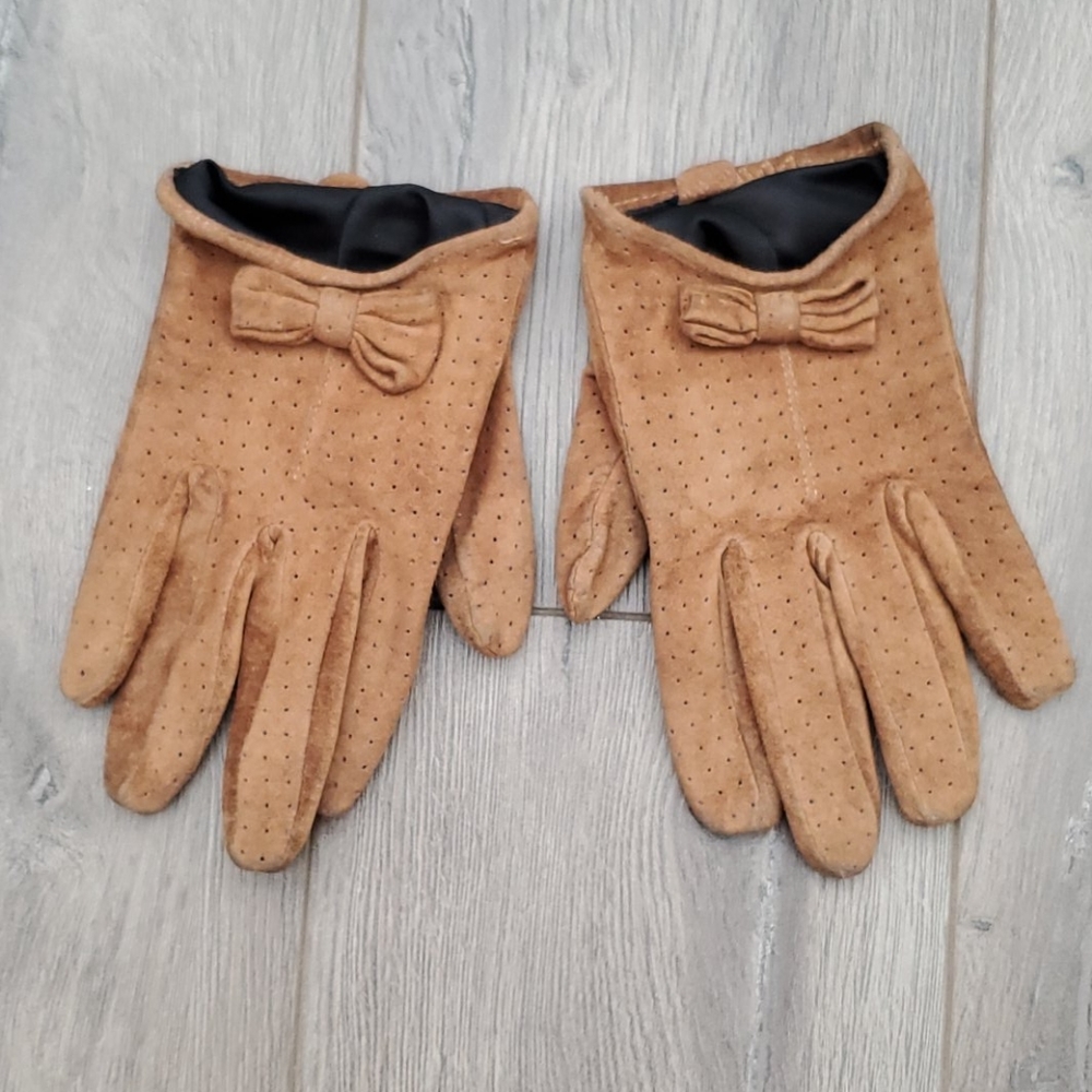 Forever21 Bow Gloves